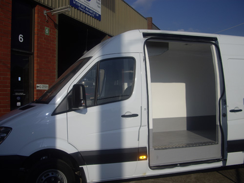 Isuzu 400 Vehicle Refrigeration Installation Melbourne