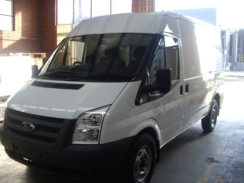 Isuzu 